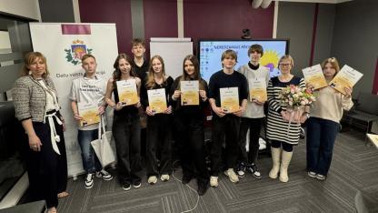 Attēls rakstam: Mālpils vidusskolas audzēknes plūc laurus konkursā "Neredzamais rēķins”"