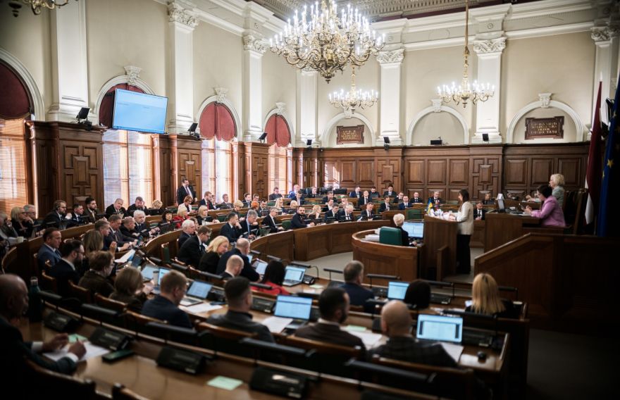 Māris Zanders: "Dzeltenās ziņas" un "nopietnā politika"