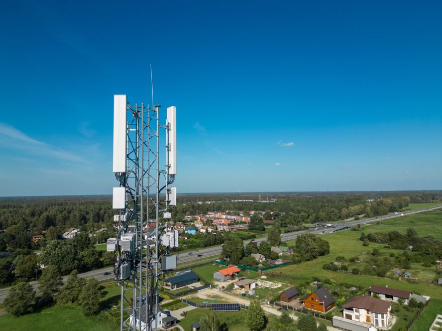 Mārupē uzstādīta jauna "Tele2" bāzes stacija