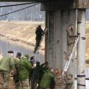 Attēls rakstam: Militāro inženieru mācībās Ādažos imitē tilta nojaukšanu