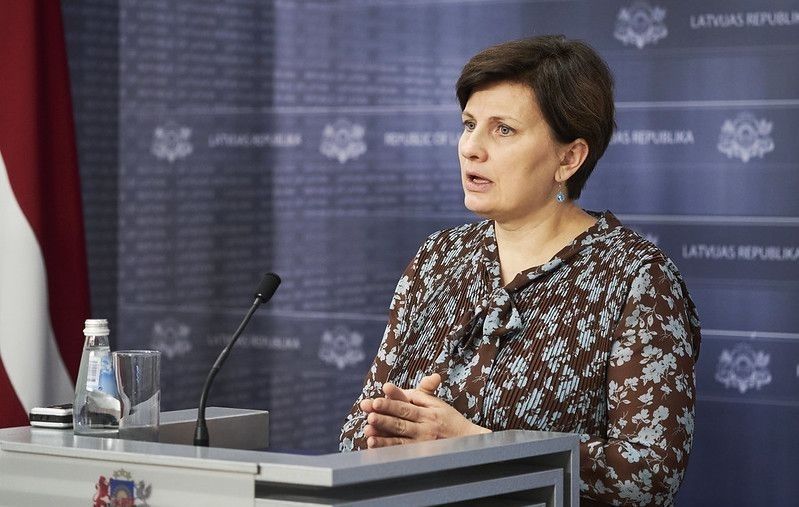 Ministre: Ar nosacījumiem būs atļauti sporta pasākumi, pieaugušo izglītība un bērnu nometnes