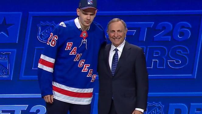Attēls rakstam: Mums ir jauns NHL drafta rekordists: Alberts Šmits nonāk Ņujorkas "Rangers"