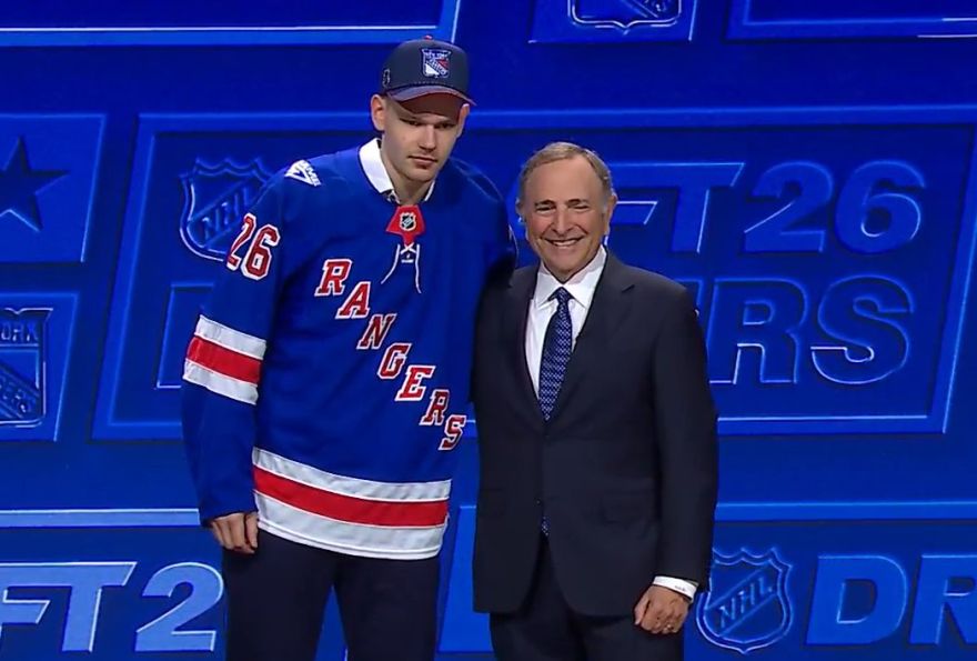 Mums ir jauns NHL drafta rekordists: Alberts Šmits nonāk Ņujorkas "Rangers"