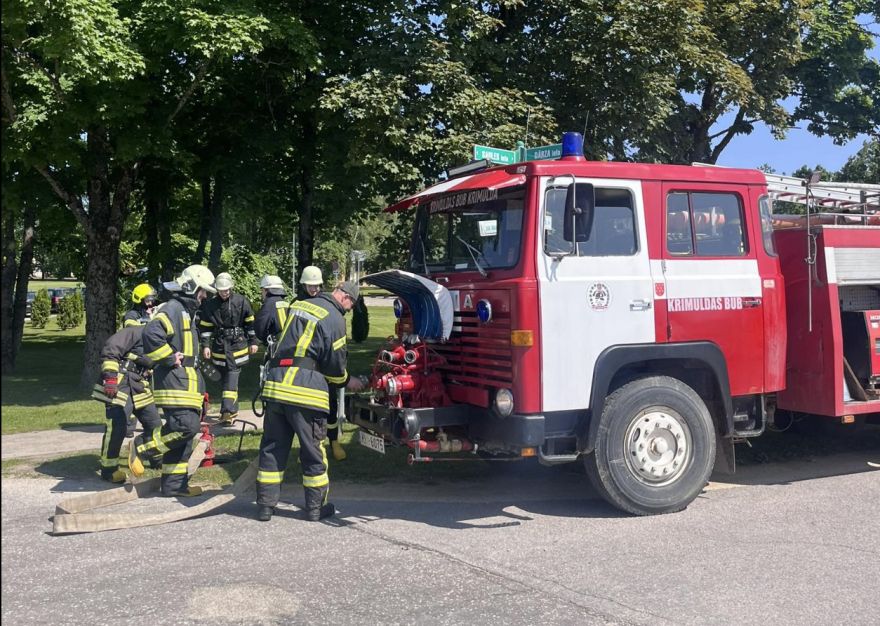 "Mūs sarāja!" Krimuldas brīvprātīgajiem ugunsdzēsējiem nedaudz nolaidušās rokas