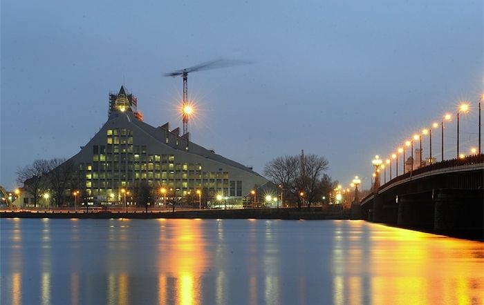 Naids ir vājš, jo Dievs ir Mīlestība. Komentārs par to, kādēļ jāiet vēlēt