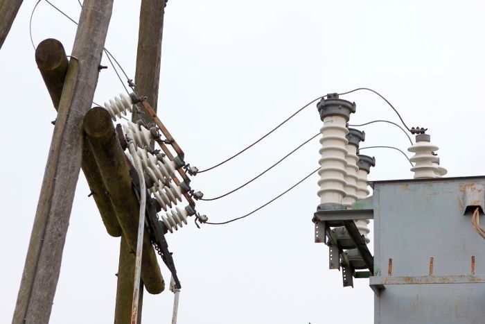 Nākamgad mājsaimniecībām elektrības rēķinos sadales tarifa mainīgā daļa samazināsies par 7-20%