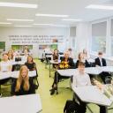 Attēls rakstam: Ne tikai skolēniem – kam Jūrmalā pienākas 100 eiro pabalsts mācībām?