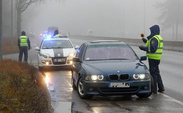 Nedēļas nogalē Rīgā un Pierīgā pieķerti 22 dzērājšoferi