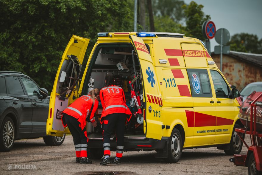 NMPD gatavojas sliktākajam? Visas ātrās palīdzības brigādes Latvijā aprīkotas ar ķiverēm un bruņuvestēm