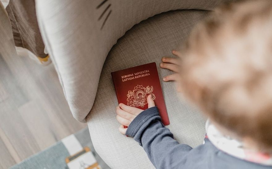 No 1. janvāra kļūs dārgāka pases un personas apliecības izsniegšana