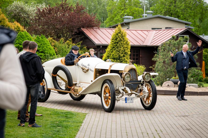 No deju svētkiem līdz seno spēkratu rallijam: brīvdienu idejas Pierīgā