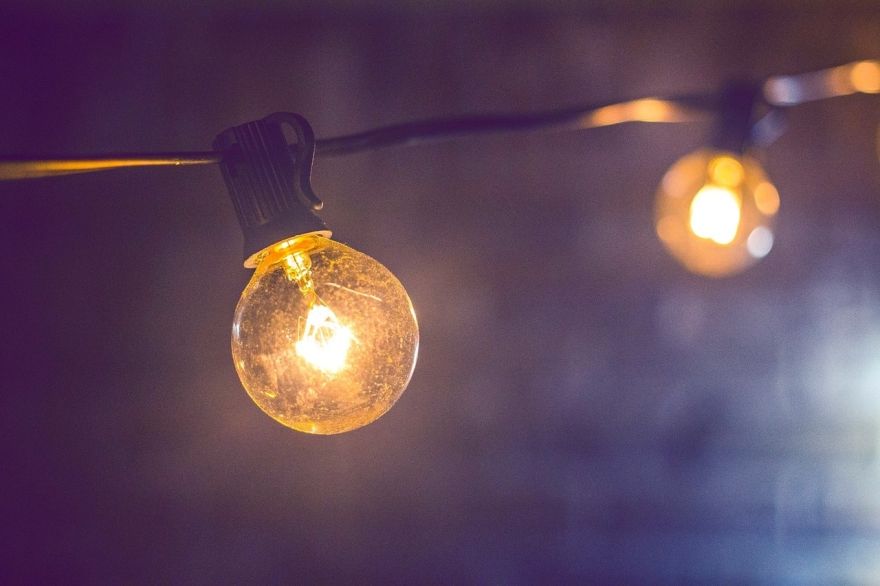 No janvāra samazināsies elektroenerģijas sadales un pārvades tarifi