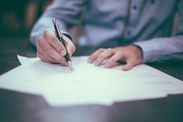 No nākamā gada autoratlīdzību izmaksātājiem būs jāiesniedz saraksts ar to saņēmējiem