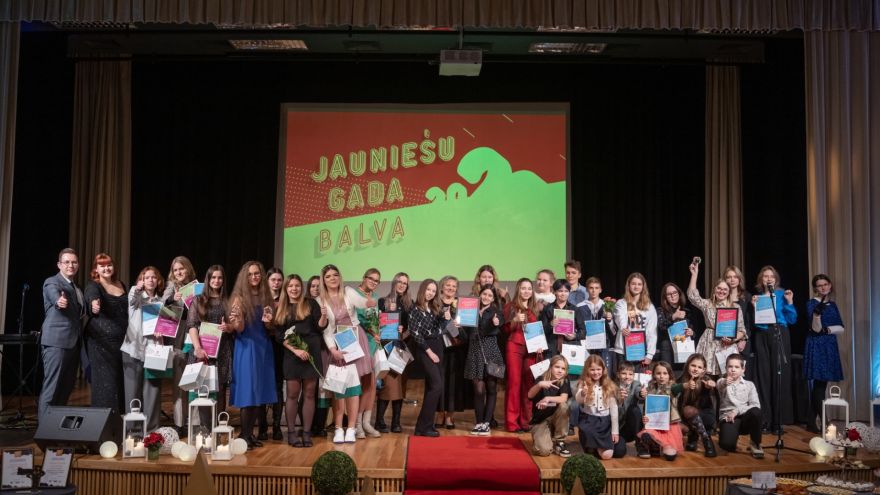Noskaidroti Olaines novada konkursa "Jauniešu gada balva" uzvarētāji