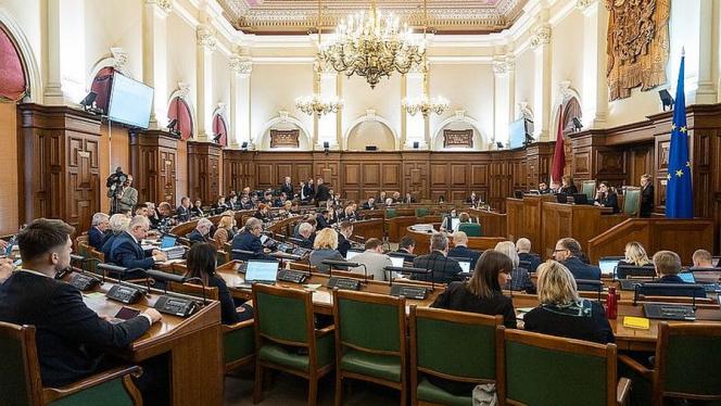 Attēls rakstam: Oficiālais simtnieks: CVK apstiprina 15. Saeimas vēlēšanu rezultātus