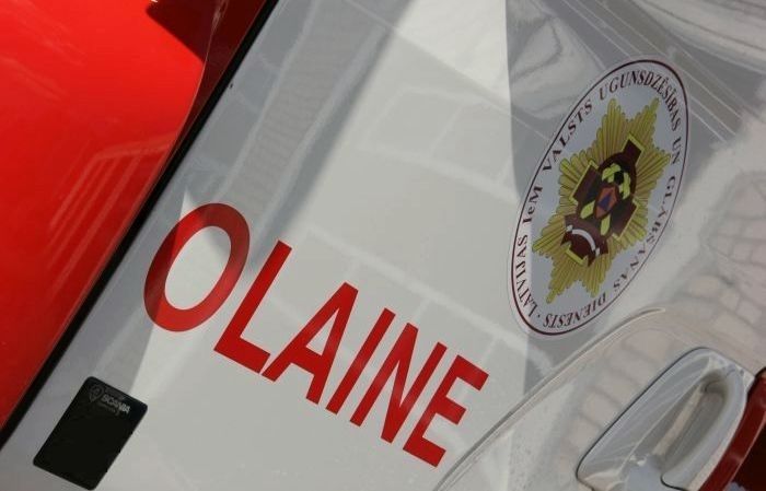 Olainē dedzis mikroautobuss, Saulkrastos – šķūnis
