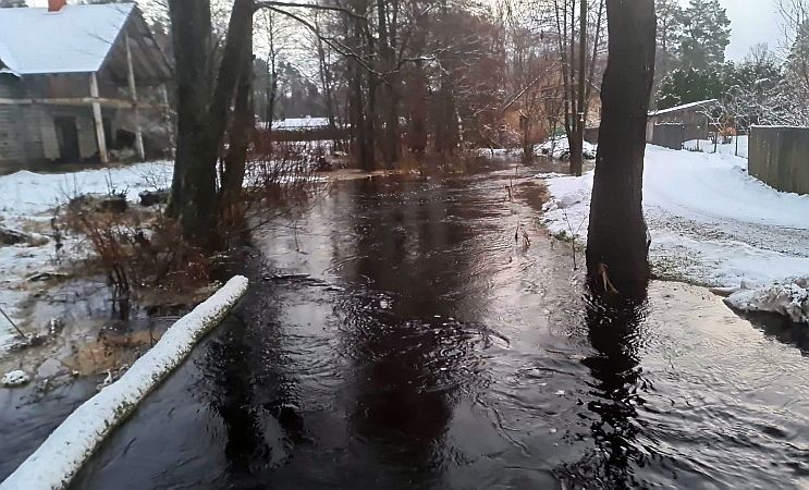 Otro dienu Garkalnē no krastiem izgājusi Krievupe