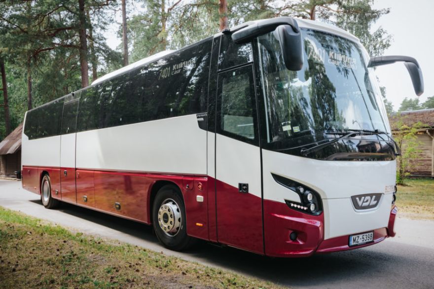 Paliksi pieturā? Pirmdien Ādažos atkal masveidā atceļ autobusu reisus