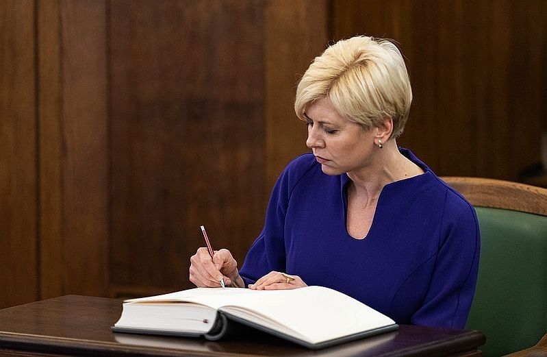 Caksu Par Saeimas Budžeta komisijas vadītāju ievēl Andu Čakšu - Kodols ...