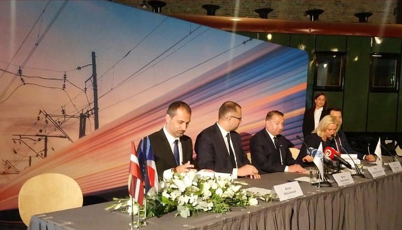 Parakstīts līgums par jaunu elektrovilcienu piegādi; pirmie vilcieni Latvijā sāks kursēt 2022.gada pirmajā pusē
