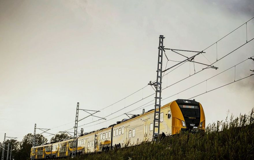 Pārbaudi sarakstus: ieviestas izmaiņas vilcienu reisos Skultes dzelzceļa līnijā