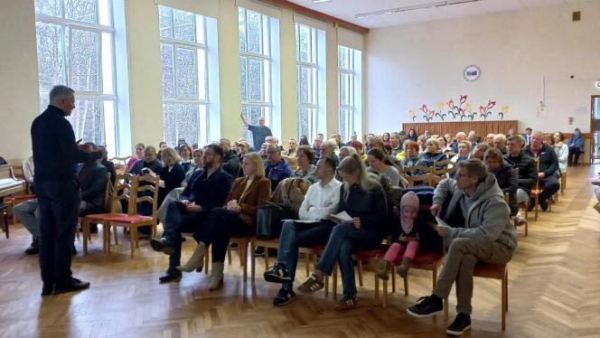 Attēls rakstam: Pašvaldība un Vangažu iedzīvotāji meklē risinājumu šķiroto atkritumu savākšanas laukuma lietā