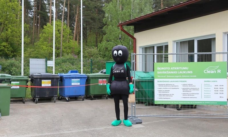 Pēc privātmāju īpašnieku iniciatīvas Ķekavas novadā izveidoti 17 atkritumu šķirošanas punkti