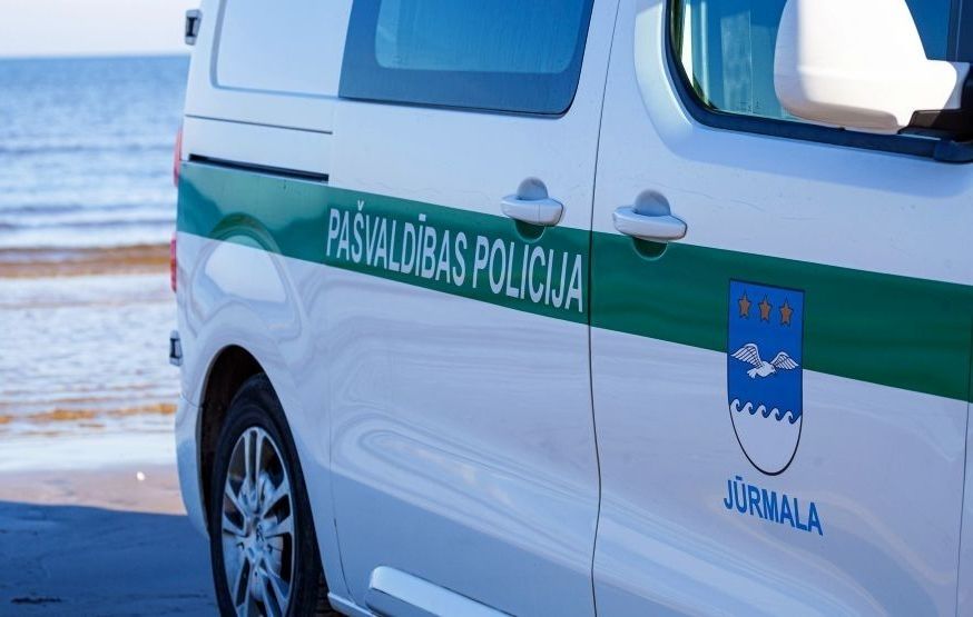 Pēc pusaudža slepkavības Jūrmalā pašvaldības policija regulāri uzrauga bērnunamu un pilsētas apkaimes