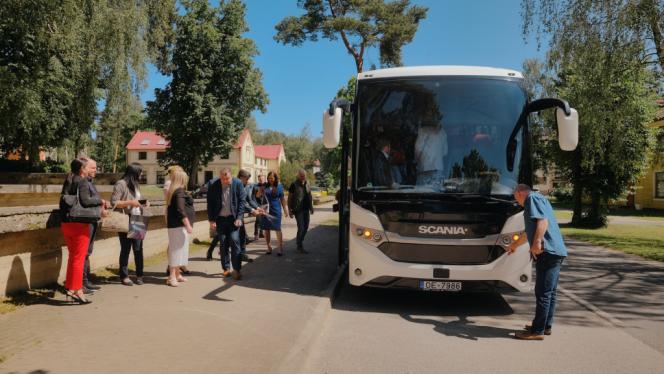 Attēls rakstam: Pēdējais autobuss no Zvejniekciema pirms sešiem vakarā?! Iedzīvotāji sašutuši par jaunajām izmaiņām