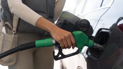 Attēls rakstam: Pieaugot cenām, apsver nodokļu samazināšanu degvielai