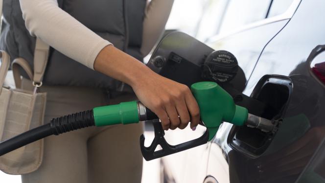 Attēls rakstam: Pieaugot cenām, apsver nodokļu samazināšanu degvielai