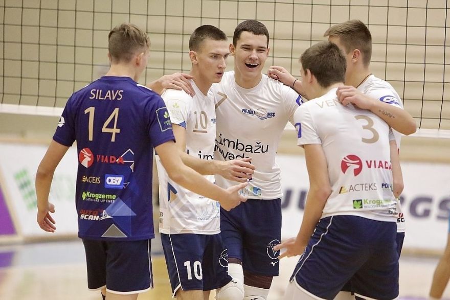 "Piejūras" volejbolisti piecos setos uzvar gan Sējā, gan Limbažos