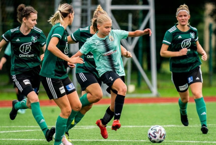 Pierīgas futbolistes – abu Latvijas līgu turnīra tabulu beigās