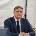 Attēls rakstam: Pikets pie Saeimas un karstas debates: Dombrava tomēr saglabā ministra krēslu