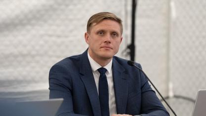 Attēls rakstam: Pikets pie Saeimas un karstas debates: Dombrava tomēr saglabā ministra krēslu