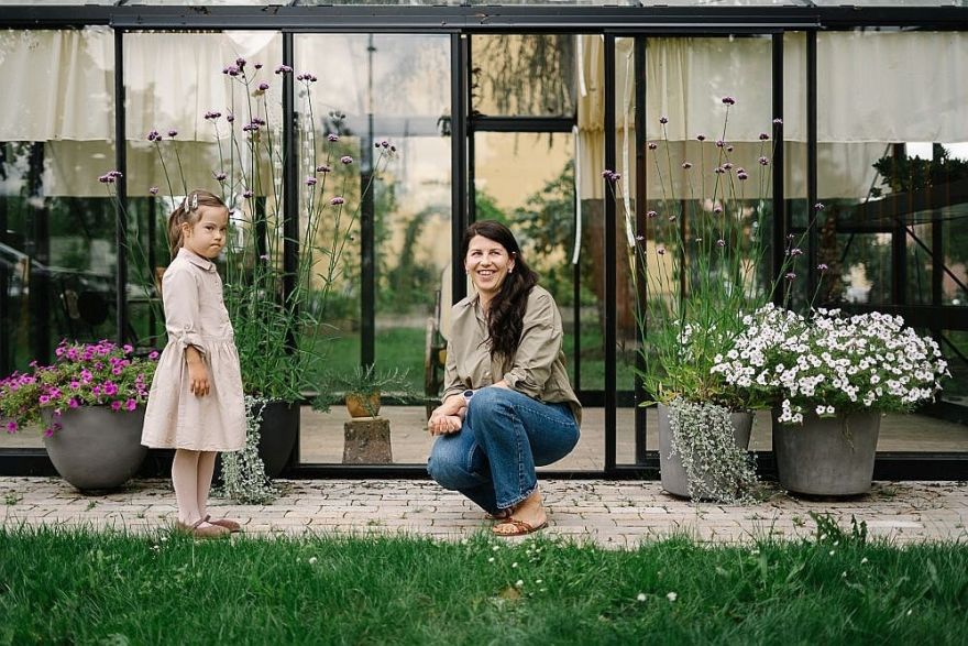 "Pirmais satraukums bija – kā to pateikt vīram?" Ādažniece Līga par meitas Alises diagnozi – Dauna sindroms – uzzina vien dzemdībās