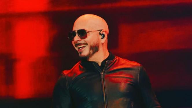 Attēls rakstam: Pitbull Rīgā neuzstāsies: PTAC dod striktus norādījumus, cik ilgā laikā jāatdod nauda?