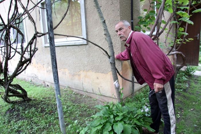 Plūdos cietušie carnikavieši saņem pabalstus