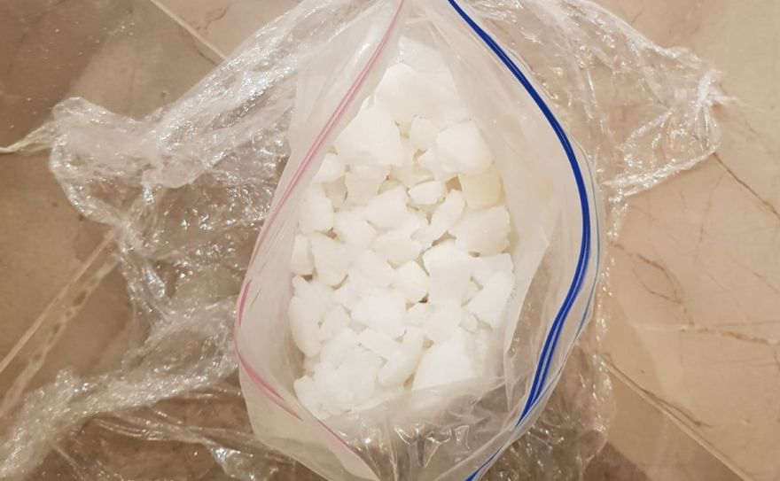 Policija aizturējusi narkotiku izplatīšanas grupu; izņemts vairāk nekā desmit kilogramu karfentanila