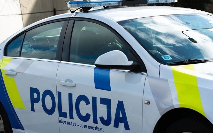 Policija izbeigusi resorisko pārbaudi saistībā ar pedagoģes sludinājumā izteikto vēlmi inficēties ar Covid-19