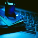 Attēls rakstam: Policija Olainē aiztur "naudas mūli". No viltvārža darbībām cietušas vismaz septiņas personas