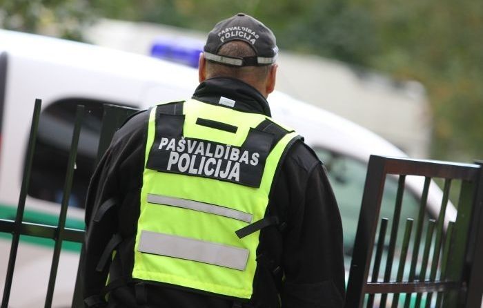 Policija Olainē soda iereibušus pusaudžus
