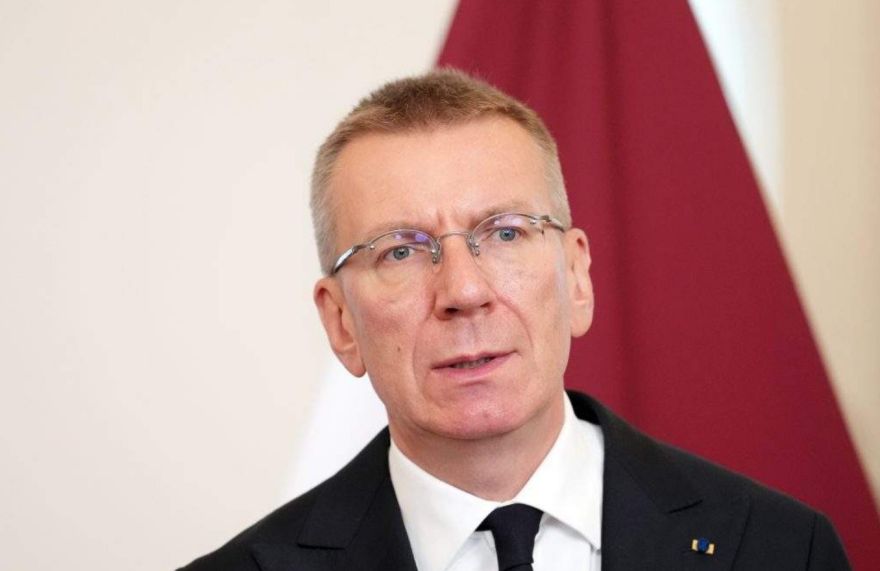 Prezidents ir tiešs: Varētu būt īstais laiks profesionāļa virzīšanai uz aizsardzības ministra amatu