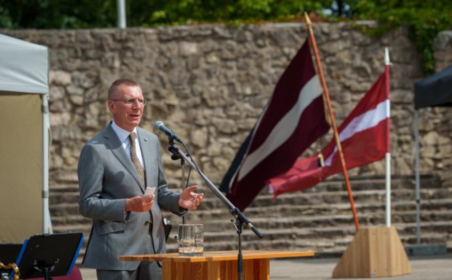 Prezidents uzsver nepieciešamību skaļi runāt par piedzīvotajām represijām