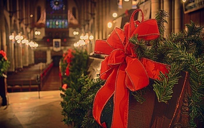 Priecīgus… jā, bet ko?