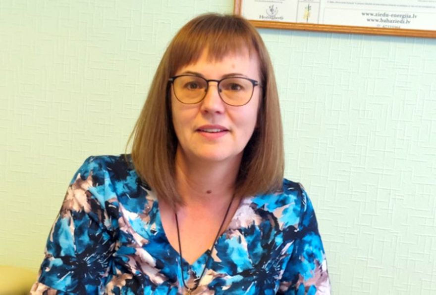 Psiholoģe: Mēs nedrīkstam sākt vecākus uztvert par bērniem, tā mēs viņus ātri padarīsim nevarīgus