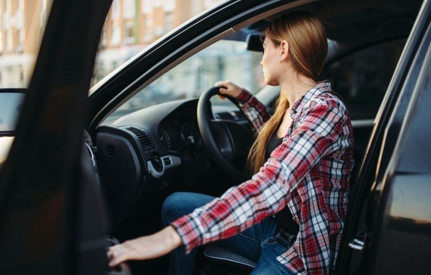 Pusei jauniešu jau ir savs auto, katrs sestais to nevēlas vispār