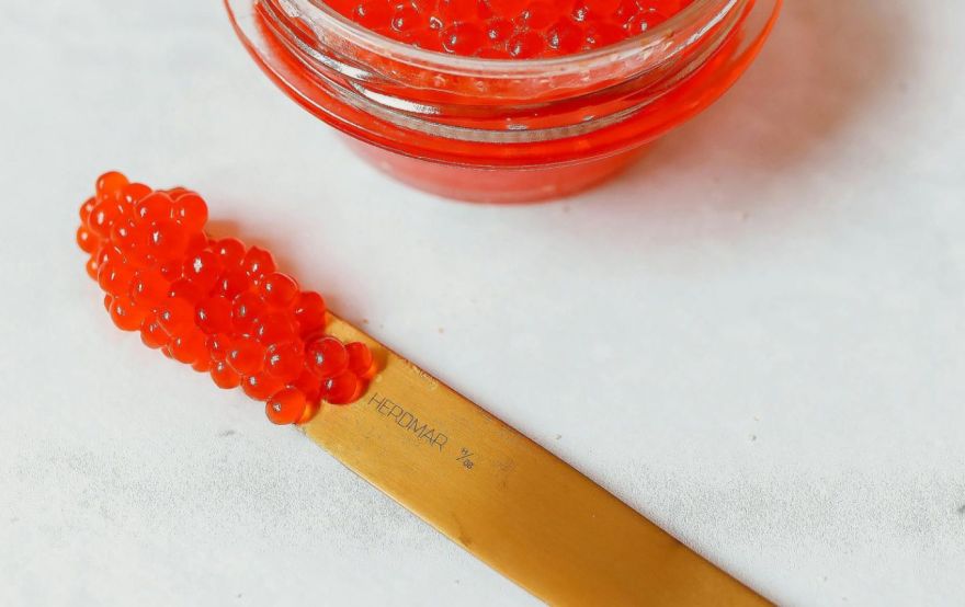 PVD robežkontrolē Krievijas imitētajos ikros konstatē neatļautas pārtikas piedevas