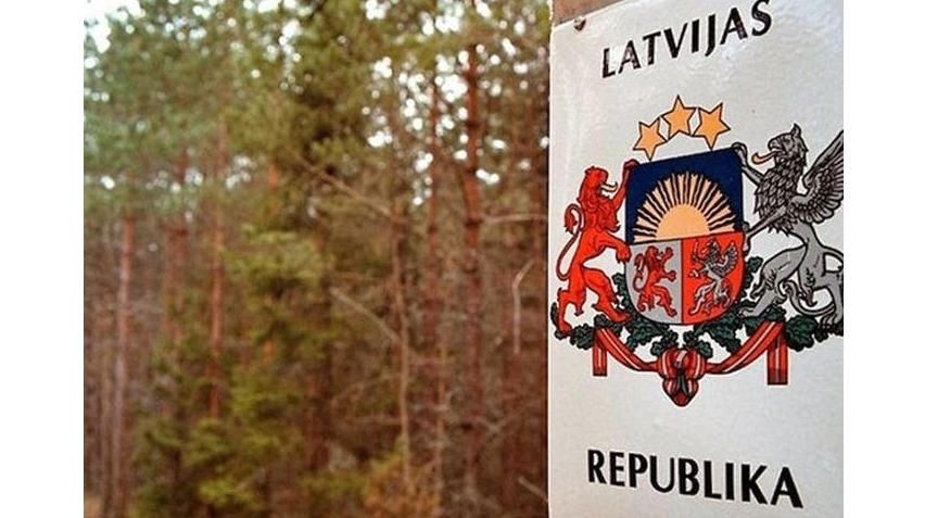 Raidījums: Izmeklētājiem aizdomas, ka uz Krievijas robežas uzbūvētais žogs neatbilst līgumā paredzētajam