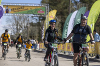 FOTO: Ķekavas velobrauciens kļūst arvien populārāks - jauns dalībnieku rekords